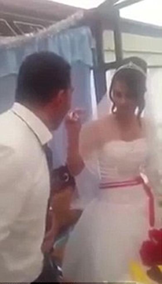 عريس ينهي زواجه بعد ربع ساعة بسبب مزحة لم يحتملها من عروسه! صورة رقم 1