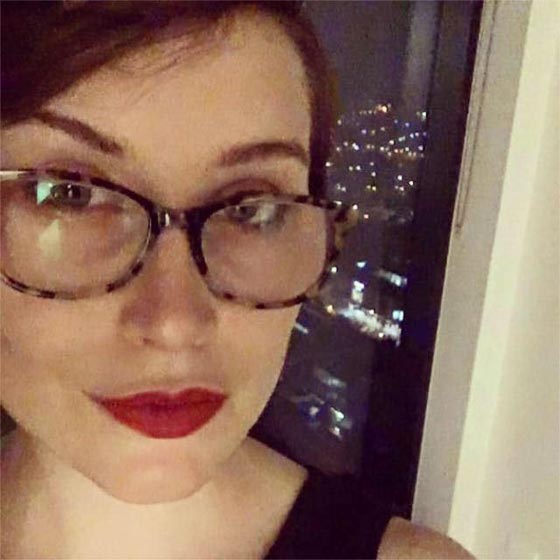  صور فتاة تقول انها اكلت توأمها.. هل سيصدقها أحد؟ صورة رقم 1
