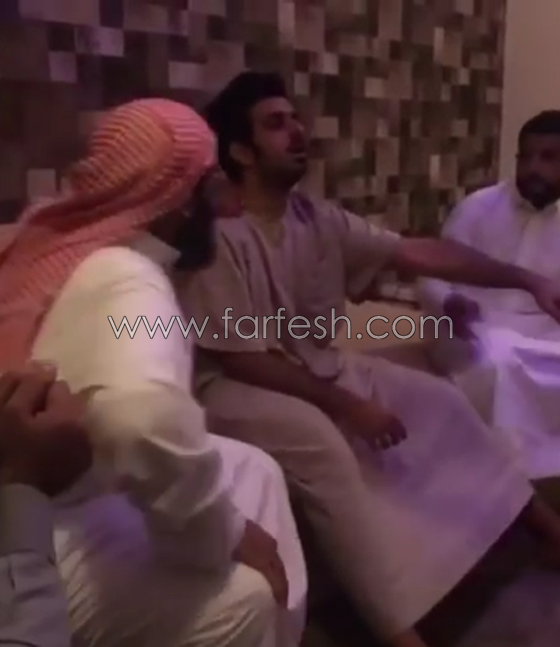  فيديو طريف: مقلب يجعل شيخ  يهرب مسرعا خلال رقية شاب مسحور صورة رقم 2