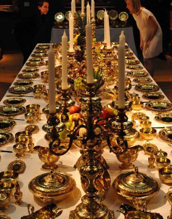 اغرب مهراجا هندي امتلك طائرة ورولس رويز وعشق الجواهر والنساء صورة رقم 6