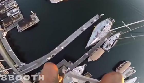 فيديو وصور اثارت الذعر: متهوّر القى بنفسه من أعلى مبنى صورة رقم 4 فيديو وصور اثارت الذعر: متهوّر القى بنفسه من أعلى مبنى صورة رقم 4