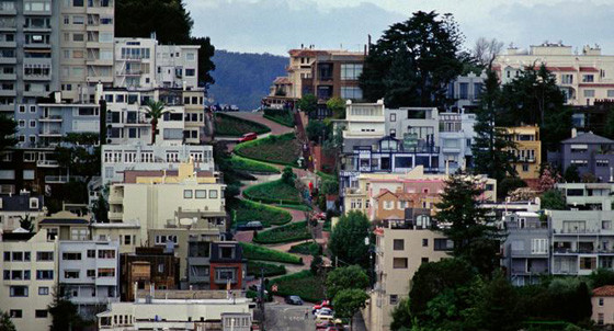 صور أغرب الشوارع الخطيرة في العالم ومنها شارع الموت! صورة رقم 3 صور أغرب الشوارع الخطيرة في العالم ومنها شارع الموت! صورة رقم 3