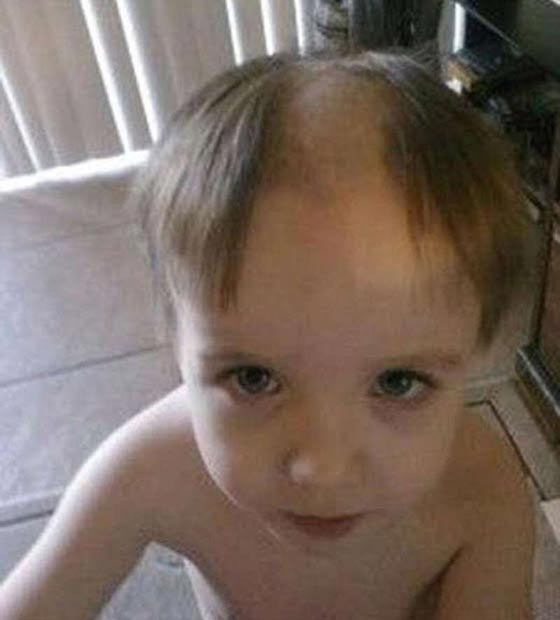  راقبوا اطفالكم لتفادي الصدمة! صور طريفة لكوارث الاطفال في المنزل صورة رقم 3