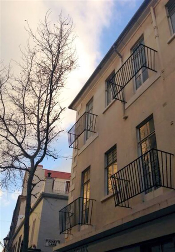 اضحك مع 69 خطأ هندسي معماري في ابنية ومنازل حول العالم صورة رقم 61 اضحك مع 69 خطأ هندسي معماري في ابنية ومنازل حول العالم صورة رقم 61