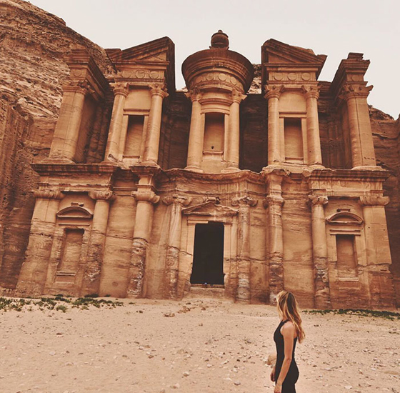 من هي أول امرأة قامت بزيارة كل بلدان العالم؟ صورة رقم 19