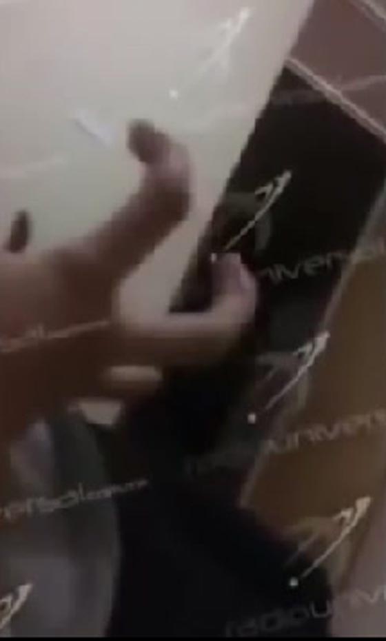 فيديو مخيف.. روح شريرة تداهم فتاة وهي تتناول الشوكولاتة صورة رقم 3 فيديو مخيف.. روح شريرة تداهم فتاة وهي تتناول الشوكولاتة صورة رقم 3