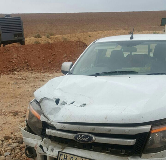 فيديو مرعب.. فرس النهر يهاجم سيارة ويحطمها بينما ينجو سائقها صورة رقم 6 فيديو مرعب.. فرس النهر يهاجم سيارة ويحطمها بينما ينجو سائقها صورة رقم 6