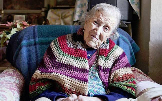 أكبر معمرة على وجه الأرض تحتفل بعيد ميلادها الـ117 صورة رقم 15 أكبر معمرة على وجه الأرض تحتفل بعيد ميلادها الـ117 صورة رقم 15