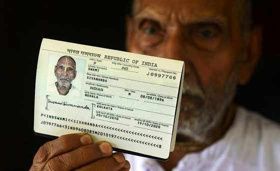 اكبر رجل بالعالم راهب في الـ120 يعتقد ان العزوبية هي سر عمره المديد صورة رقم 6 اكبر رجل بالعالم راهب في الـ120 يعتقد ان العزوبية هي سر عمره المديد صورة رقم 6