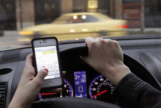 الادمان على الهاتف يجعلك ترد على كل رسالة وان كانت تعرضك للخطر صورة رقم 2