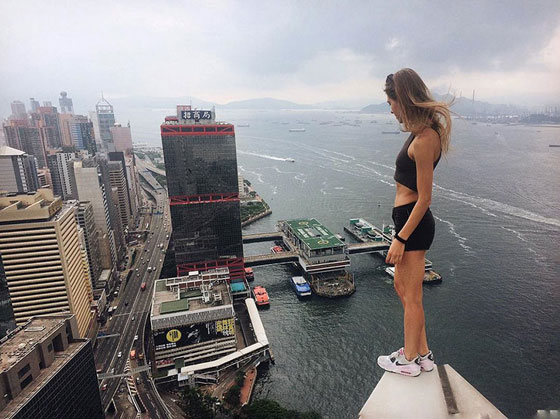 جنون السيلفي يصل ناطحات السحاب بصور تحبس الانفاس.. لا تقلدوها صورة رقم 9