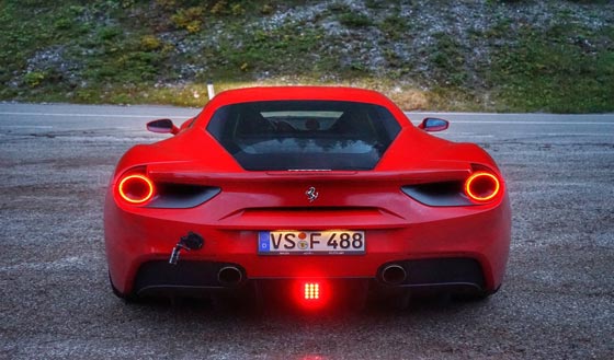 تعرف بالفيديو إلى سيارة 488 GTB الفيراري الاسرع في العالم صورة رقم 2
