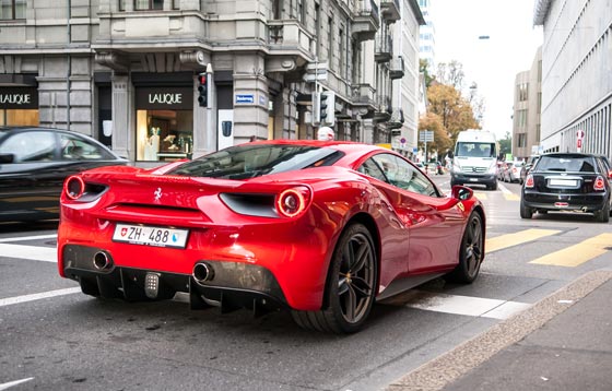 تعرف بالفيديو إلى سيارة 488 GTB الفيراري الاسرع في العالم صورة رقم 3