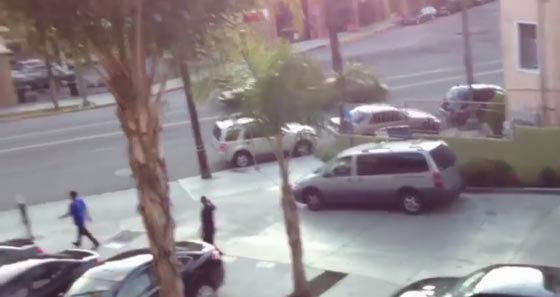  فيديو صادم.. شاهد كيف انتقم هذا الشاب من صديقته الخائنة صورة رقم 3