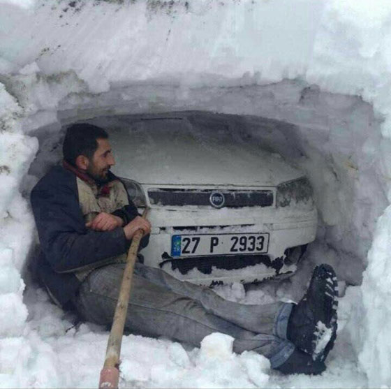 صورة رائعة.. الثلوج تغطي مدينة اغري التركية وتكسو شوارعها صورة رقم 9