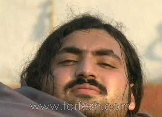رجل يزن 440 كغم يأكل 4 دجاجات و36 بيضة كل يوم.. فيديو صورة رقم 4