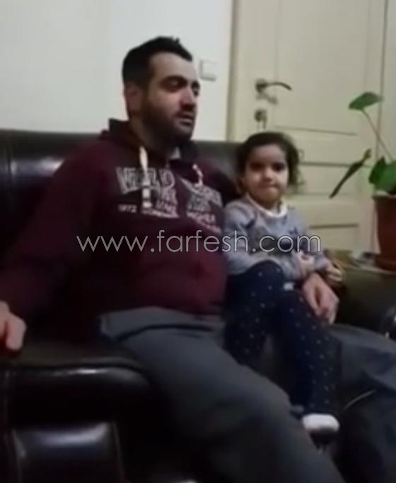 فيديو مدهش.. طفلة تصحح أخطاء والدها أثناء تلاوته القرآن الكريم صورة رقم 2 فيديو مدهش.. طفلة تصحح أخطاء والدها أثناء تلاوته القرآن الكريم صورة رقم 2