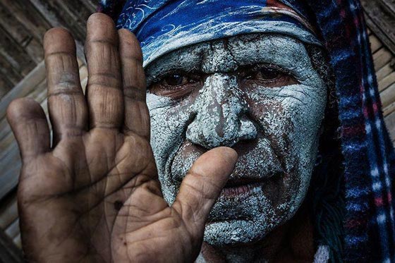 في غينيا.. نساء يأكلن لحم الازواج والاقارب ثم يفقعن من الضحك صورة رقم 3