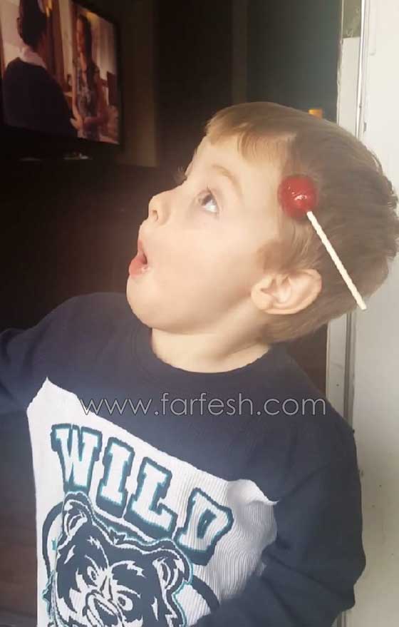 فيديو طريف.. طفل اضاع حلوى المصاصة فعثر عليها عالقة بشعره! صورة رقم 6