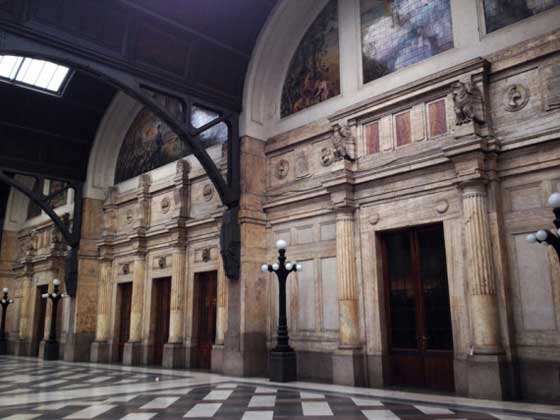 مناطق خفية للسياح: شقة بقمّة برج ايفل وغرفة سرية في تمثال الحرية  صورة رقم 8