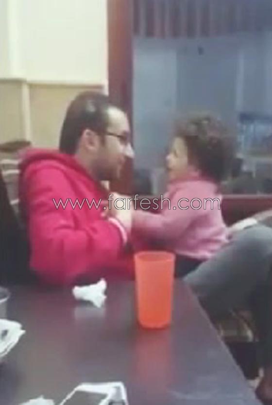 فيديو مضحك: طفلة تنادي والدها باسمه وترفض مناداته بابا صورة رقم 6