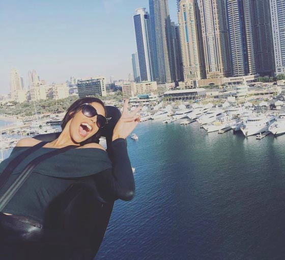 صور وفيديو: مطعم غريب وممتع في الامارات، مُعَلَق بين السماء والارض صورة رقم 13