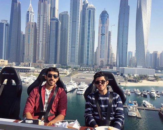صور وفيديو: مطعم غريب وممتع في الامارات، مُعَلَق بين السماء والارض صورة رقم 9