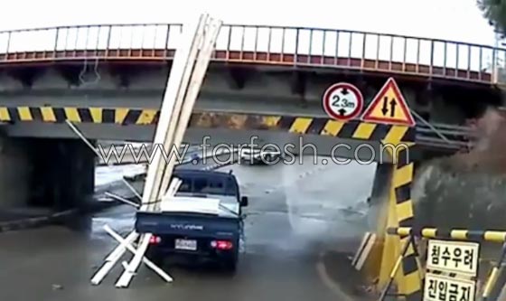 فيديو طريف.. اخطاء في اماكن العمل تتسبب بكوارث واضرار جسيمة صورة رقم 13