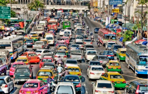 بانكوك.. اسوأ مكان في العالم لقيادة السيارات بسبب الازدحام! فيديو صورة رقم 1
