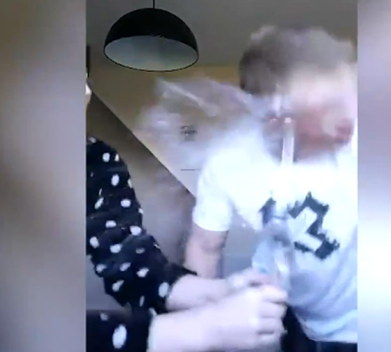 فيديو مضحك: أقوى المقالب الطريفة منها مقلب الزجاجة  صورة رقم 1