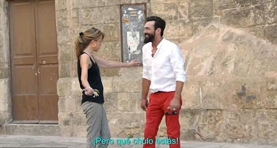 فيديو.. هكذا انقلبت حياة رجل مشرد بعد أن حلق ذقنه وقص شعره صورة رقم 11