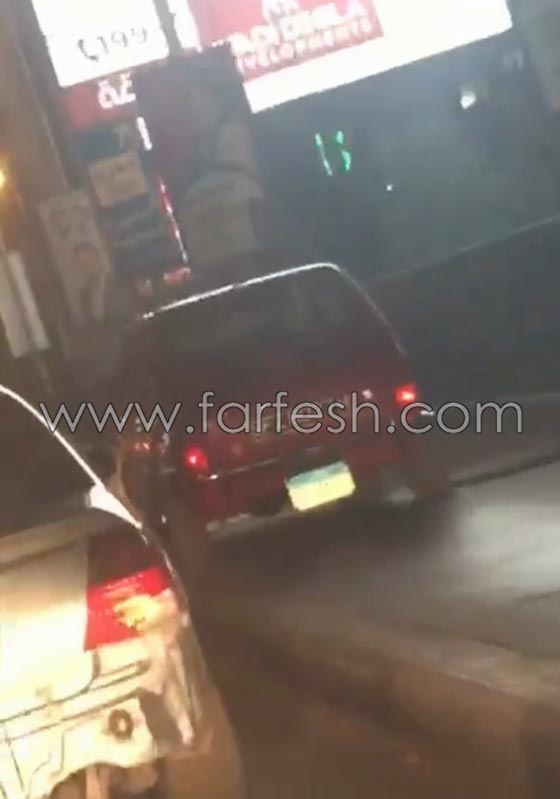 مصري يرى القانون بالشقلوب ويسير بسيارته على الرصيف لتجاوز الزحمة صورة رقم 4