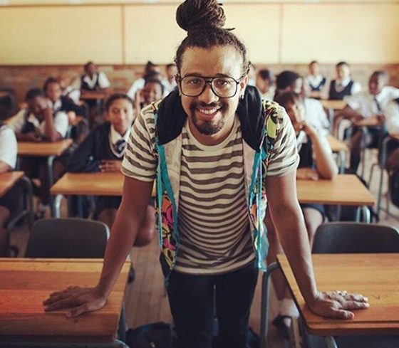 معلم يستعين باغاني الراب والهيب هوب لشرح دروس الرياضيات.. فيديو صورة رقم 5
