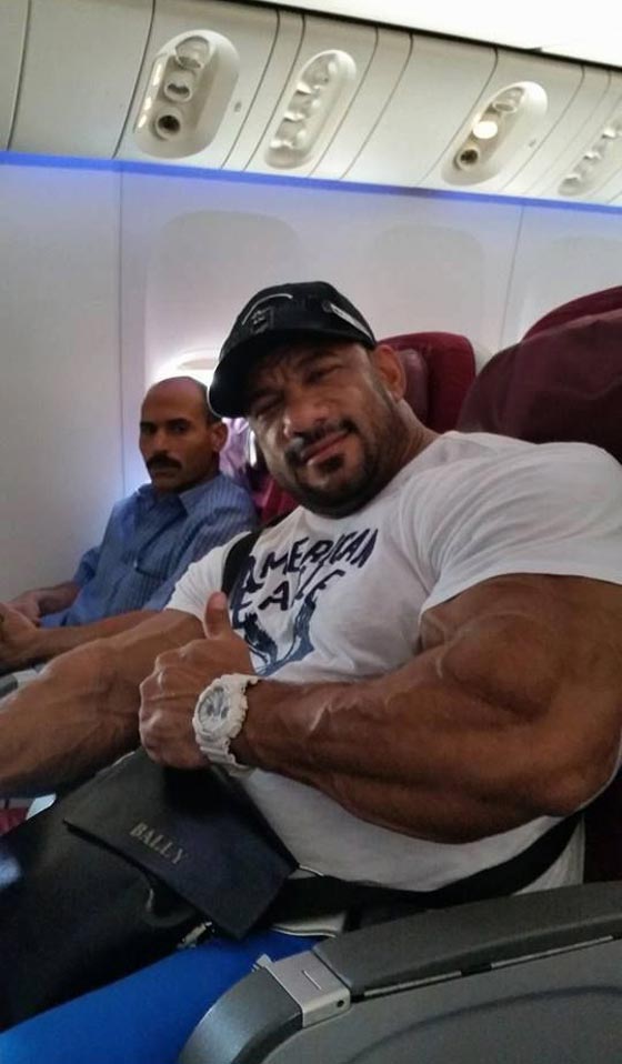 ماذا يقرأ مضيفو الطيران في ملامح وهيئات الركاب عند باب الطائرة؟ صورة رقم 3