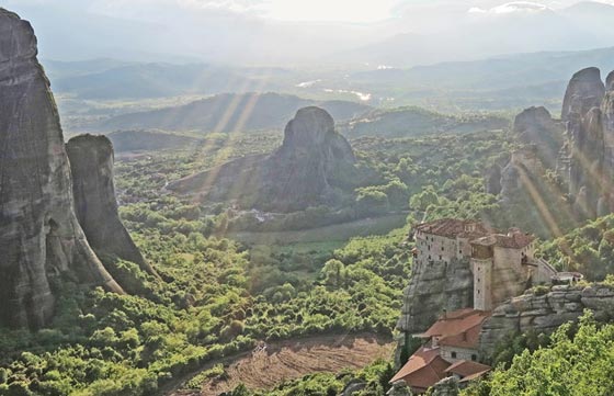 ما رأيك بزيارة اجمل المدن ذات المعالم السياحية الرائعة منها المغرب، روسيا وتركيا؟ صورة رقم 5