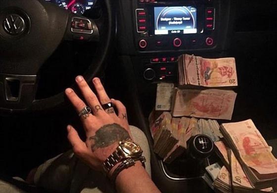 صور مذهلة لحياة البذخ وتبذير ثروات المراهقين الاثرياء في تونس!  صورة رقم 16