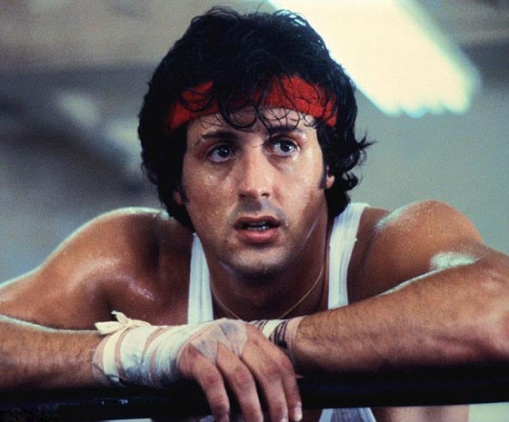  فيديو مذهل: طفل ذكي في الثانية من عمره يقلّد ببراعة مشاهد فيلم صورة رقم 7
