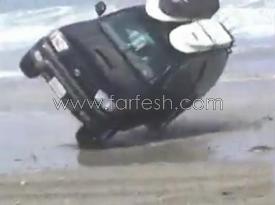 شاهد بالفيديو اطرف حوادث السيارات ابرزها فيراري تغرقها المياه صورة رقم 1