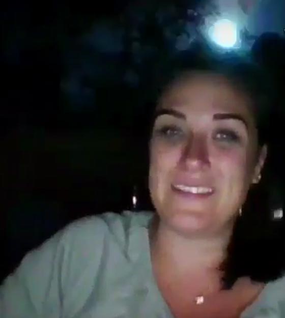ما الشيء الذي التقطته عدسة هذه الفتاة في صورة سيلفي؟ فيديو صورة رقم 1