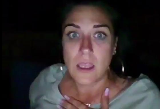 ما الشيء الذي التقطته عدسة هذه الفتاة في صورة سيلفي؟ فيديو صورة رقم 2