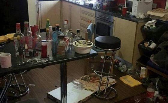طالبة تنال طالبة تنال