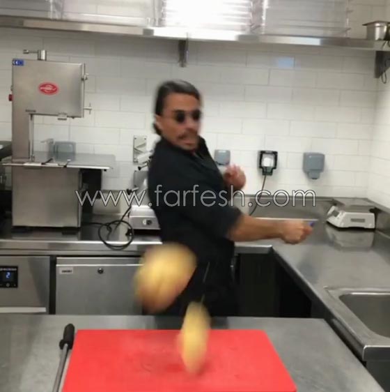 حبيب الملح التركي الشهير يقطع الفواكه على طريقة نينجا فروت.. فيديو صورة رقم 2