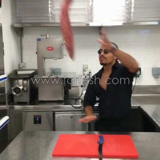 حبيب الملح التركي الشهير يقطع الفواكه على طريقة نينجا فروت.. فيديو صورة رقم 12