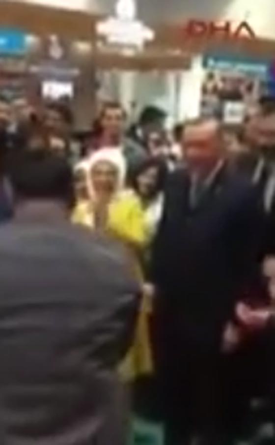 اردوغان يحكم مباراة في المصارعة بين نجله وكبير مستشاريه! صورة رقم 1