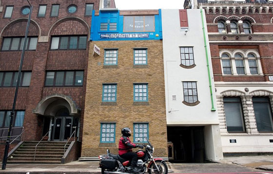 صور لأشهر المنازل المقلوبة في العالم صورة رقم 2