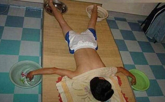 بالصور.. أطرف الطرق للهروب من ارتفاع درجة الحرارة صورة رقم 4