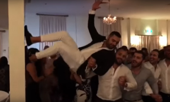 بالفيديو: تحدي الدبكة.. شباب وصبايا على الحائط والسقف صورة رقم 2
