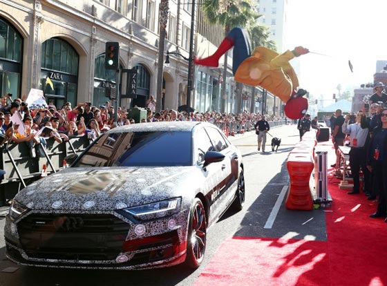 اودي 8 تشارك في العرض الاول لفيلم سبايدر مان وسط جماهير حاشدة صورة رقم 2