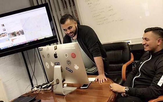 اسطول من السيارات الفارهة في احتفال باذخ بتخرج طالب ثانوي! فيديو صورة رقم 3