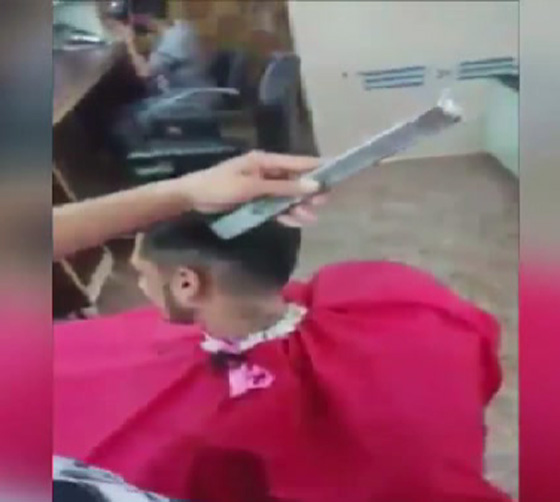 بالفيديو.. شاهدوا آخر صيحات الحلاقة في مصر صورة رقم 4